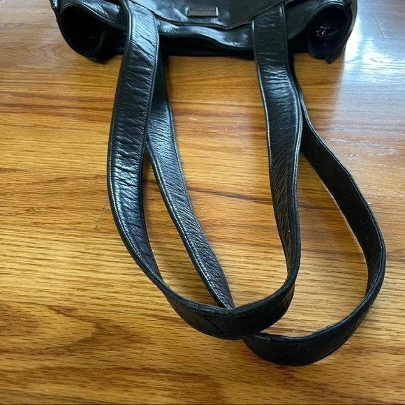 Perlina‎ NY Smooth Black Leather Square Tote - Picture 7 of 16